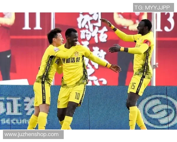 成都羽毛球队以85分领跑世锦赛积分榜展现强大实力 成都羽毛球队以85分领跑世锦赛积分榜展现强大实力